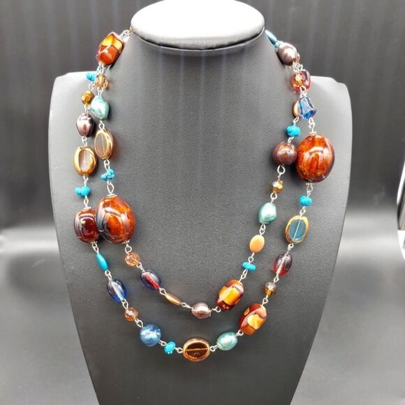 Glass and stone silver tone Fall necklace - Picture 3 of 5